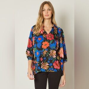 Entro Beautiful Floral Multicolor Women's Top Size large
